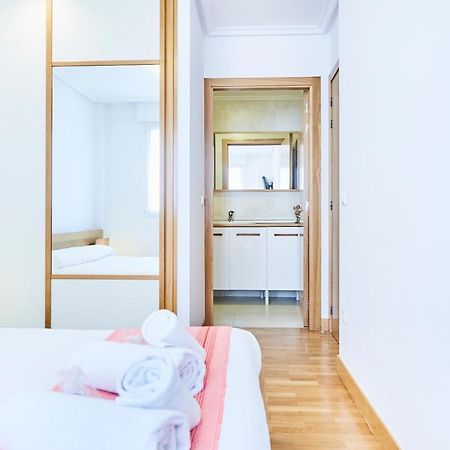 Urumea 4 - Apartamento Con Parking San Sebastián Exterior foto