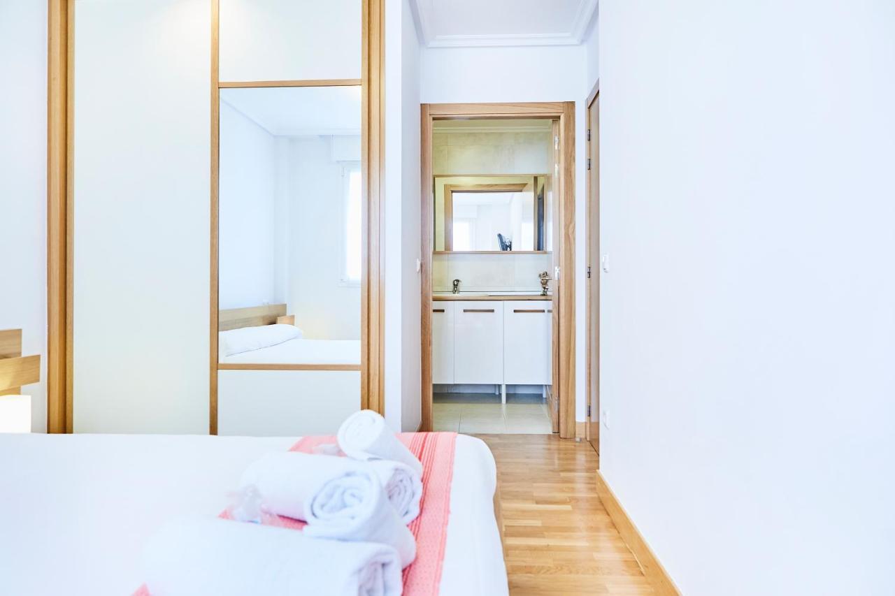 Urumea 4 - Apartamento Con Parking San Sebastián Exterior foto